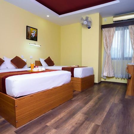 Oyo 105 Hotel Travel Inn Catmandu Exterior foto