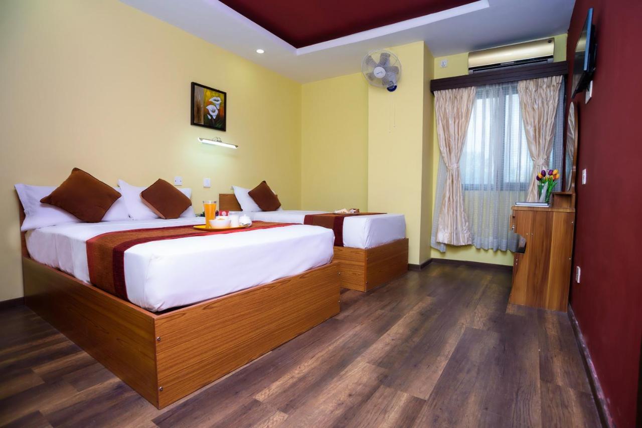 Oyo 105 Hotel Travel Inn Catmandu Exterior foto